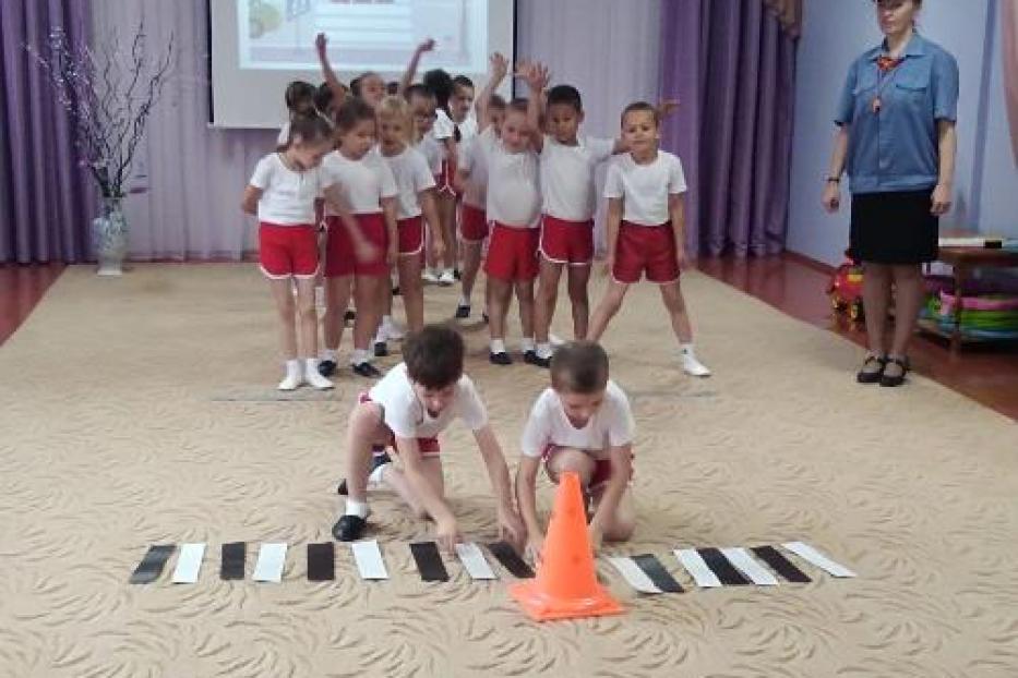 В Детском саду № 320 прошел праздник на тему «Правила дорожные - правила надёжные»