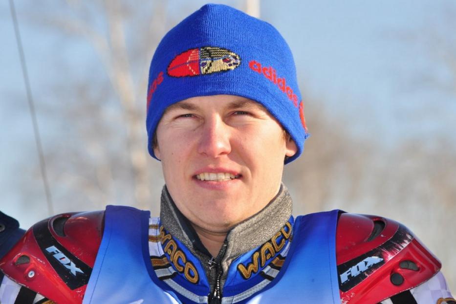 Николай Красников - лучший гонщик России на снегоходах класса «Спорт»