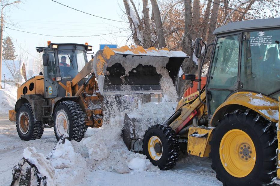 График комплексной очистки дворовых территорий Ленинского района и вывоза снега на 22 февраля 2017 года