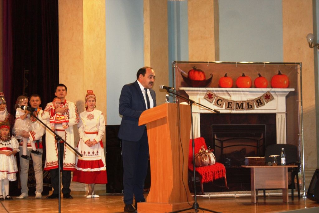 В Уфе прошел первый городской фестиваль «Семейная фольклориада – 2018»