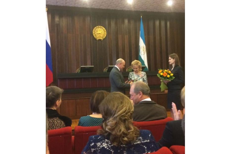 Директор школы №159 Наталья Иванцова удостоилась почетного звания  «Заслуженный учитель Республики Башкортостан»