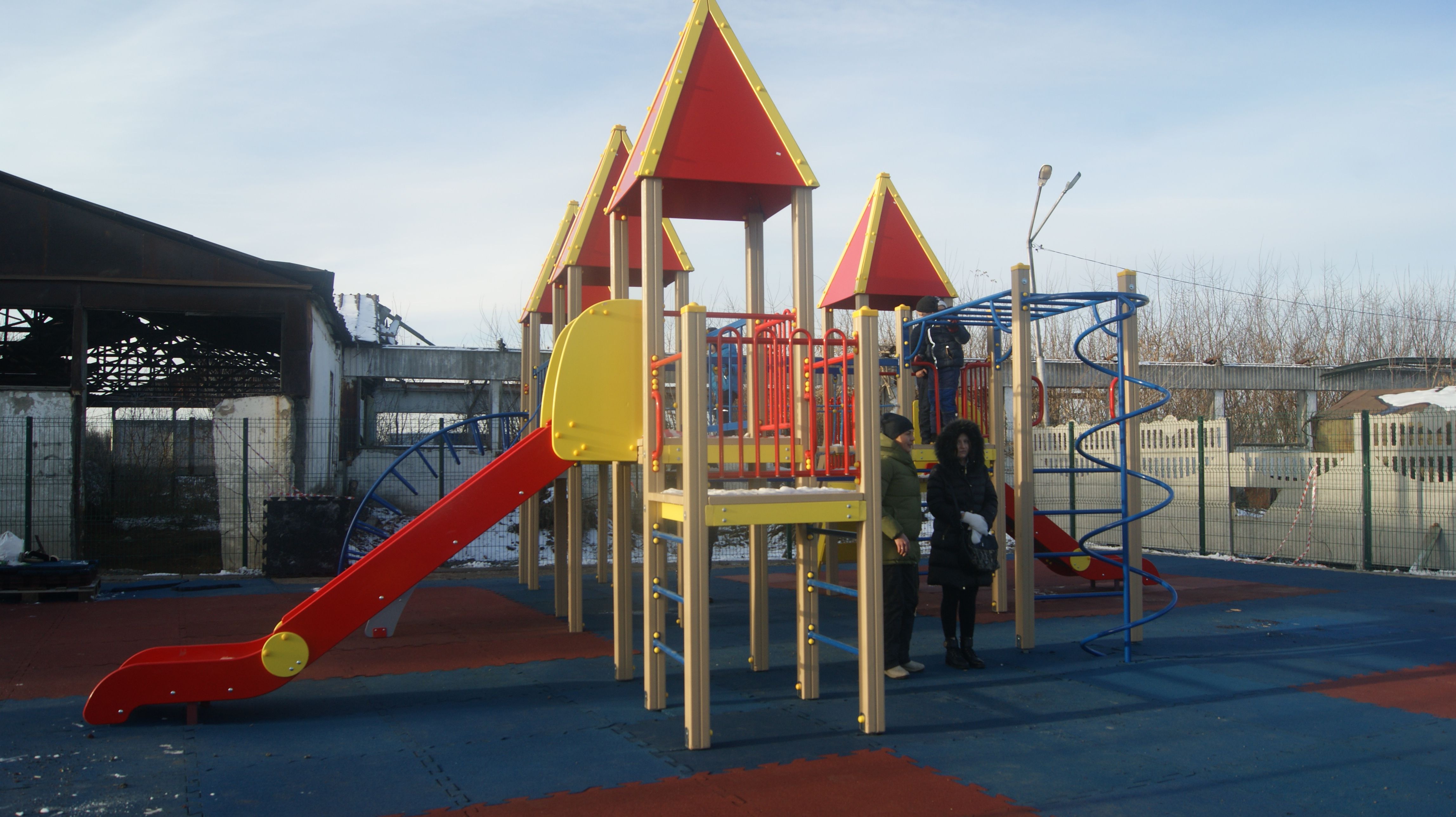 В Кировском районе Уфы открылась новая детская площадка