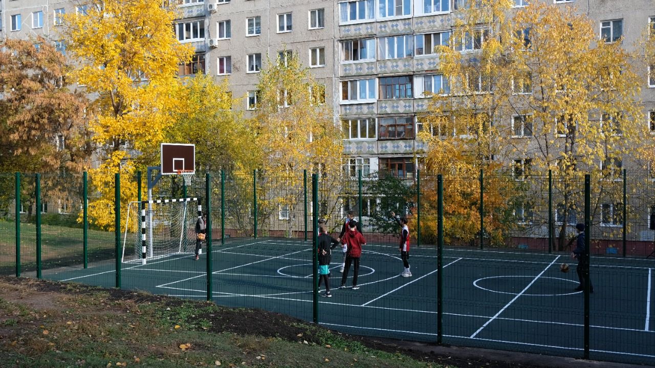 Новая спортивная площадка в Кировском районе