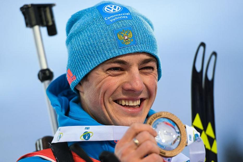 К акции "Звездный субботник" присоединился российский биатлонист, чемпион мира 2017 года Антон Бабиков