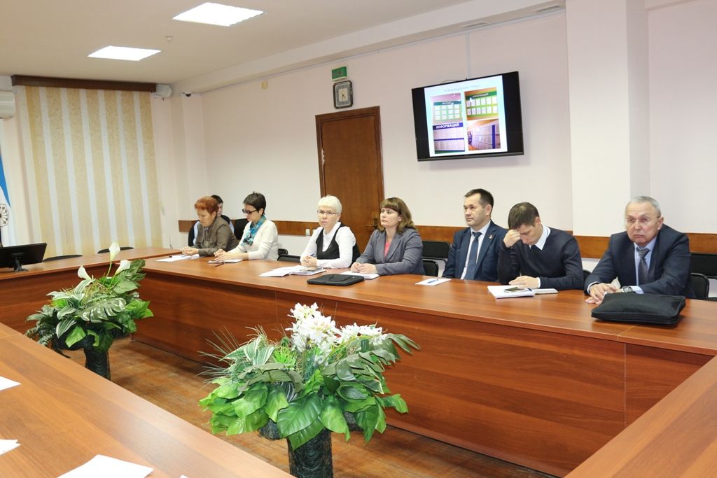В Администрации Октябрьского района обсудили вопросы реализации Закона «О языках народов Республики Башкортостан»