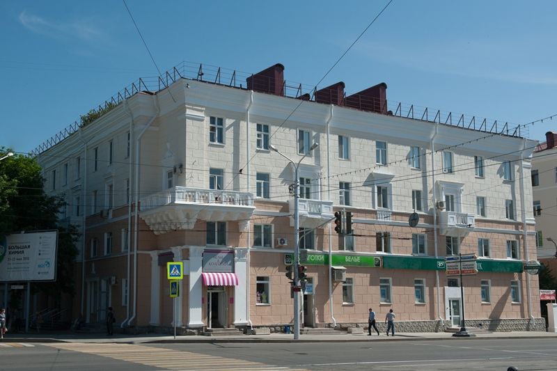 Хроники – 2015 года: в 17-ти многоквартирных домах Советского района произведен ремонт фасадов