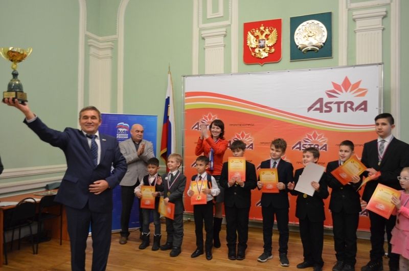 Команда Октябрьского района одержала победу в межрайонном турнире по шахматам