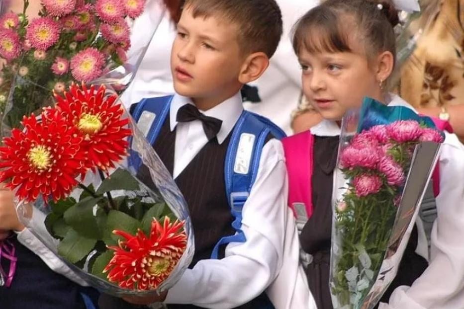В Кировском районе Уфы проходит акция «Помоги собраться в школу» 