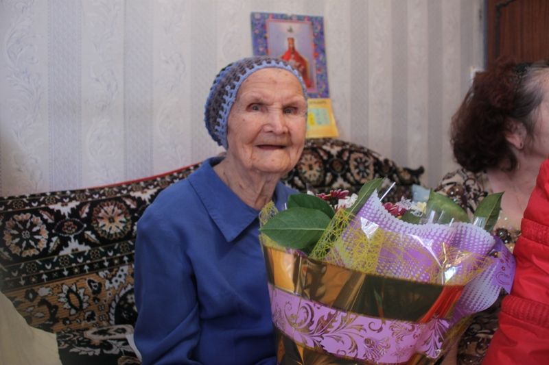 В первый день нового года жительница Демского района Уфы отметила вековой юбилей