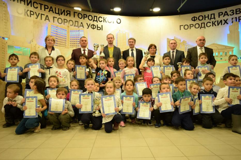 Команда детского сада №251 победила в Первенстве Советского района по шахматам