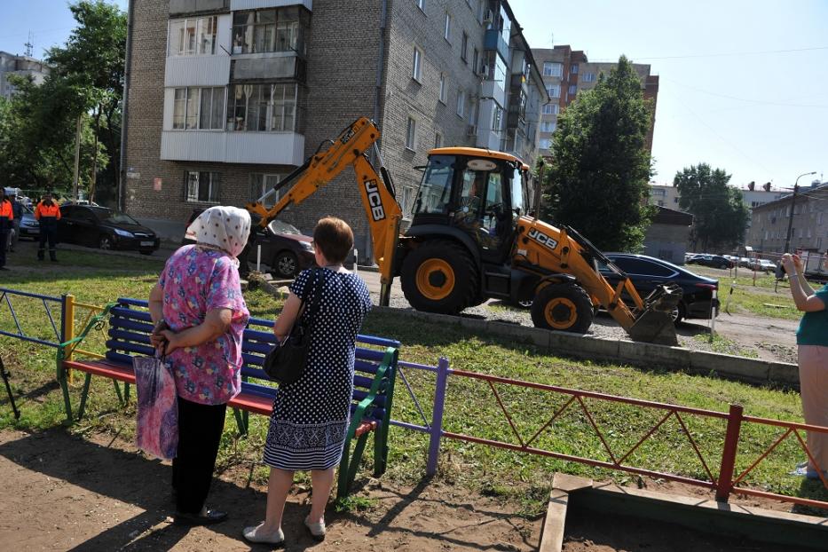 В Октябрьском районе   продолжается реализация проекта "Формирование современной городской среды"