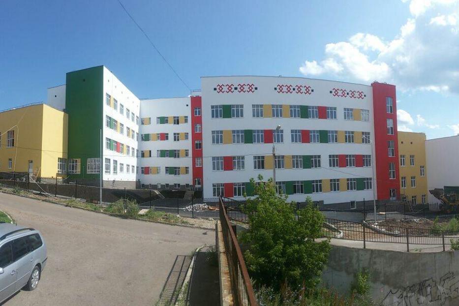 В микрорайоне Колгуевский завершается строительство школы