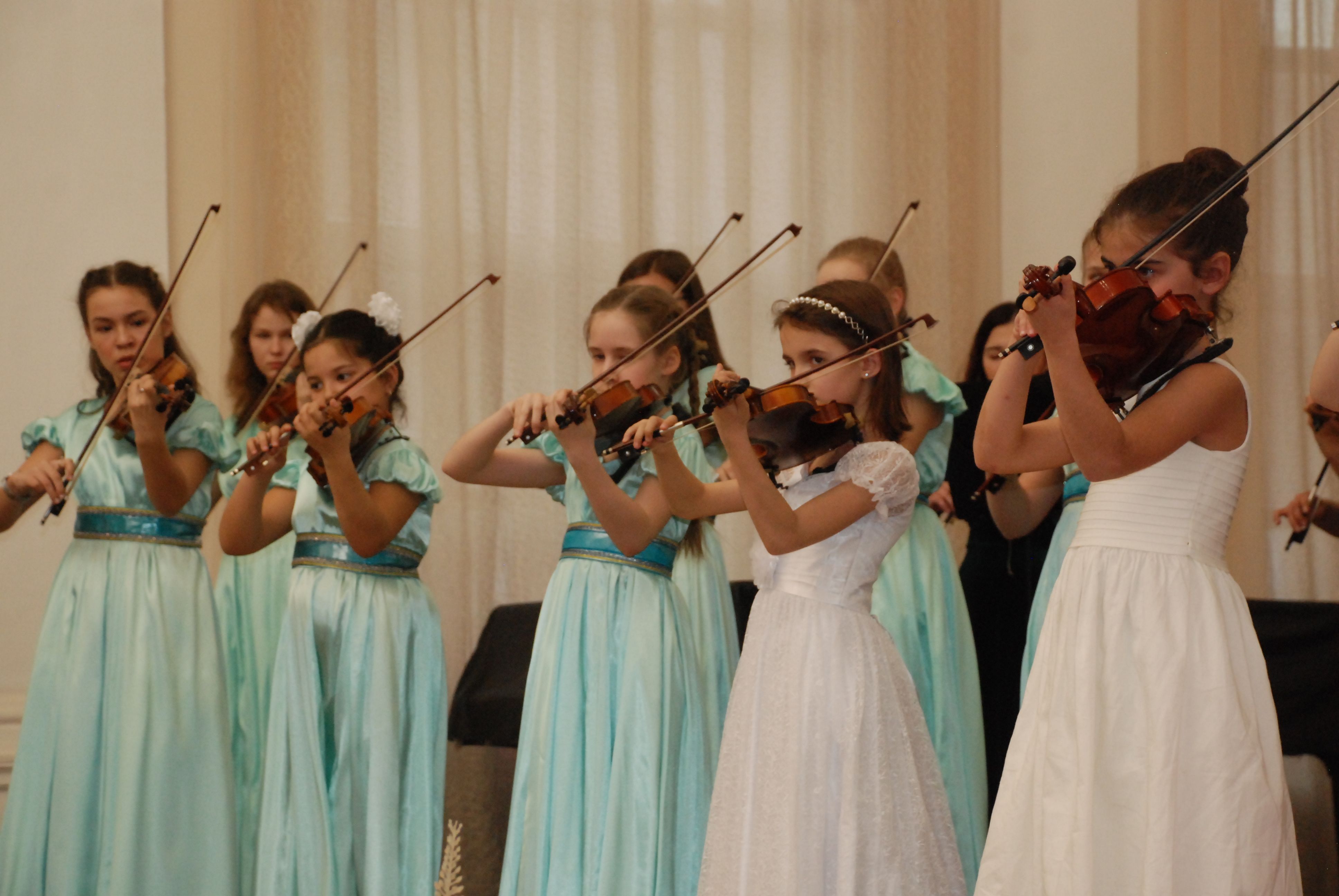 Большой концерт посвятили 95-летию отдела струнных инструментов Детской музыкальной школы № 1 имени Н.Сабитова
