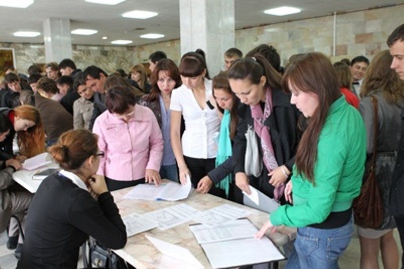 В Октябрьском районе Уфы стартовали молодежные акции «Работу – молодым!»