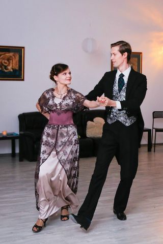 Студия исторического танца «Ассамблея» приняла участие в фестивале старинного танца «Река времени»
