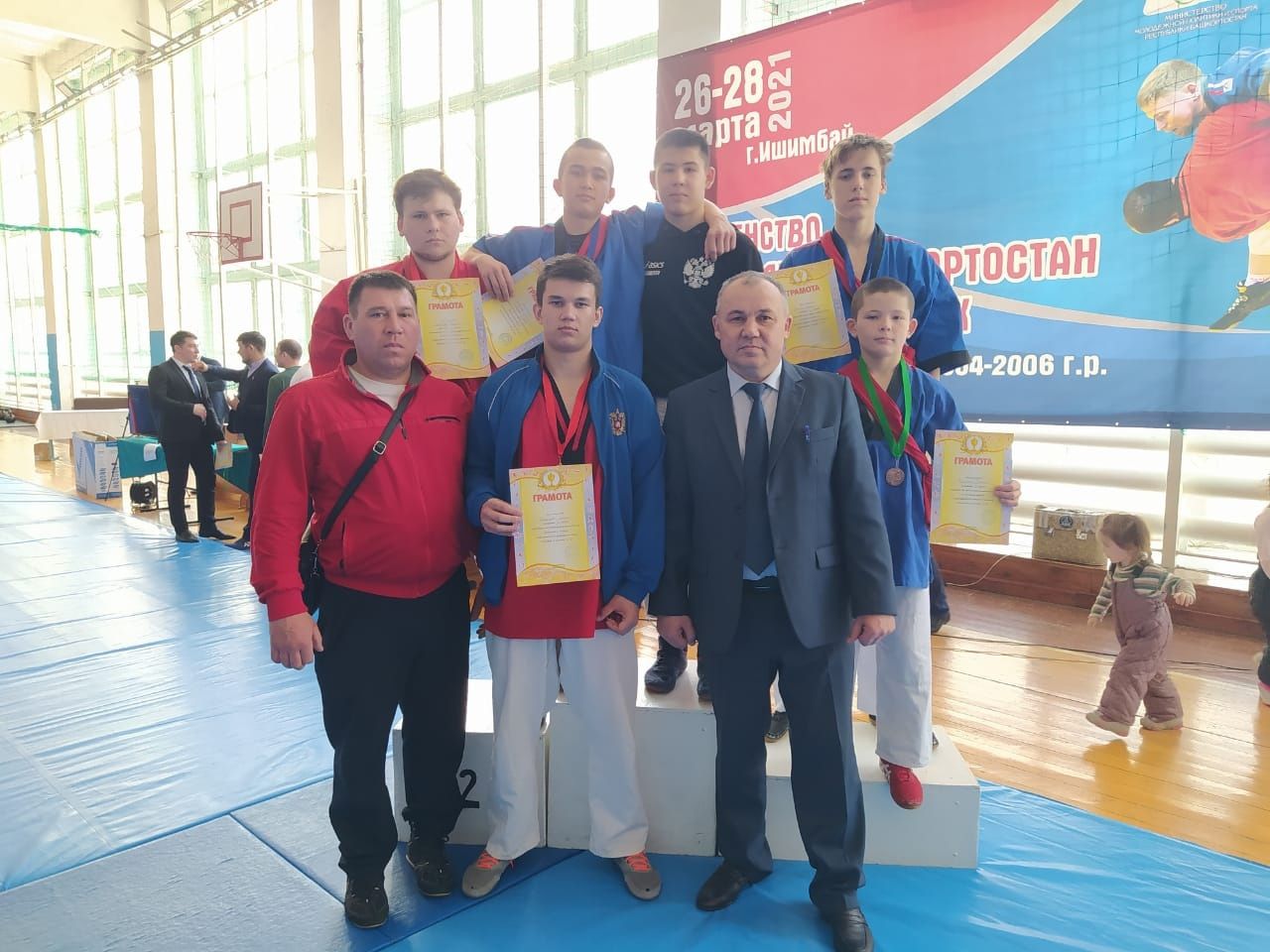 Дёмские спортсмены стали победителями Первенства Республики Башкортостан по борьбе на поясах
