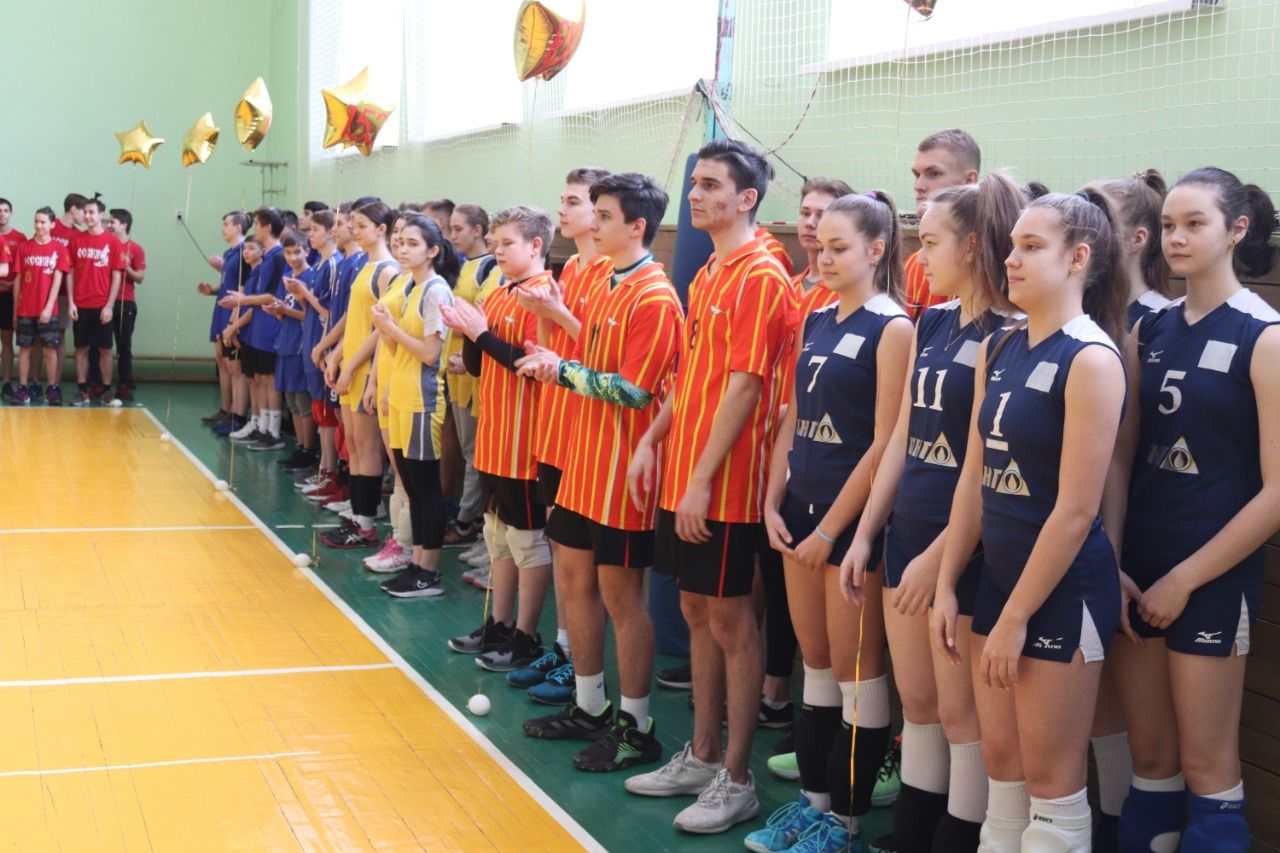 В Кировском районе стартовал турнир по волейболу памяти Ульфата Мустафина