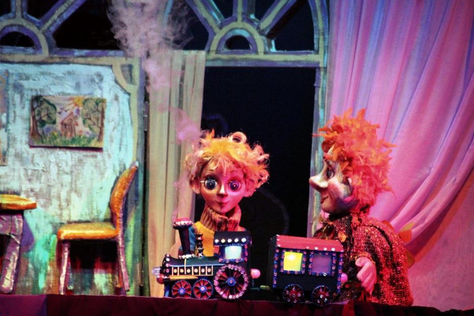 Башкирский государственный театр кукол приглашает маленьких зрителей на спектакль «Малыш и Карлсон»