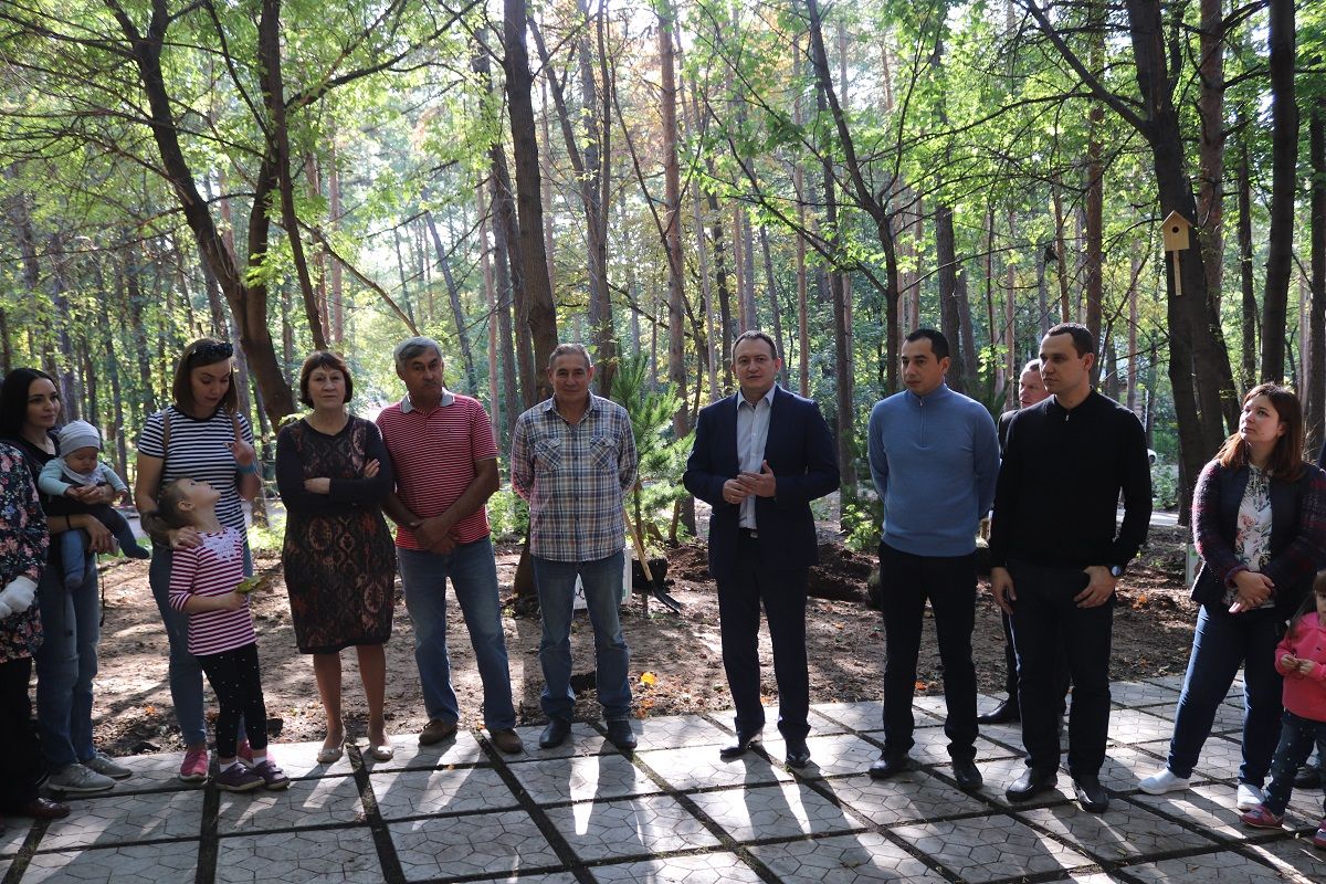 В Уфе состоялось открытие сквера «Венский лес»