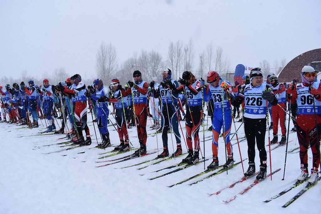 В Уфе прошли лыжные гонки памяти Сергея Емелева 