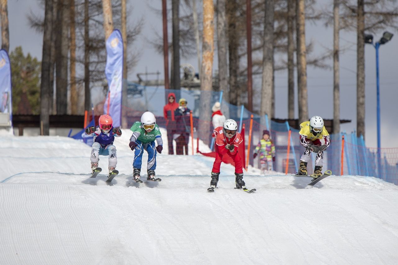 #Досугспользой: спортивная школа олимпийского резерва по горнолыжному спорту – старт для будущих побед