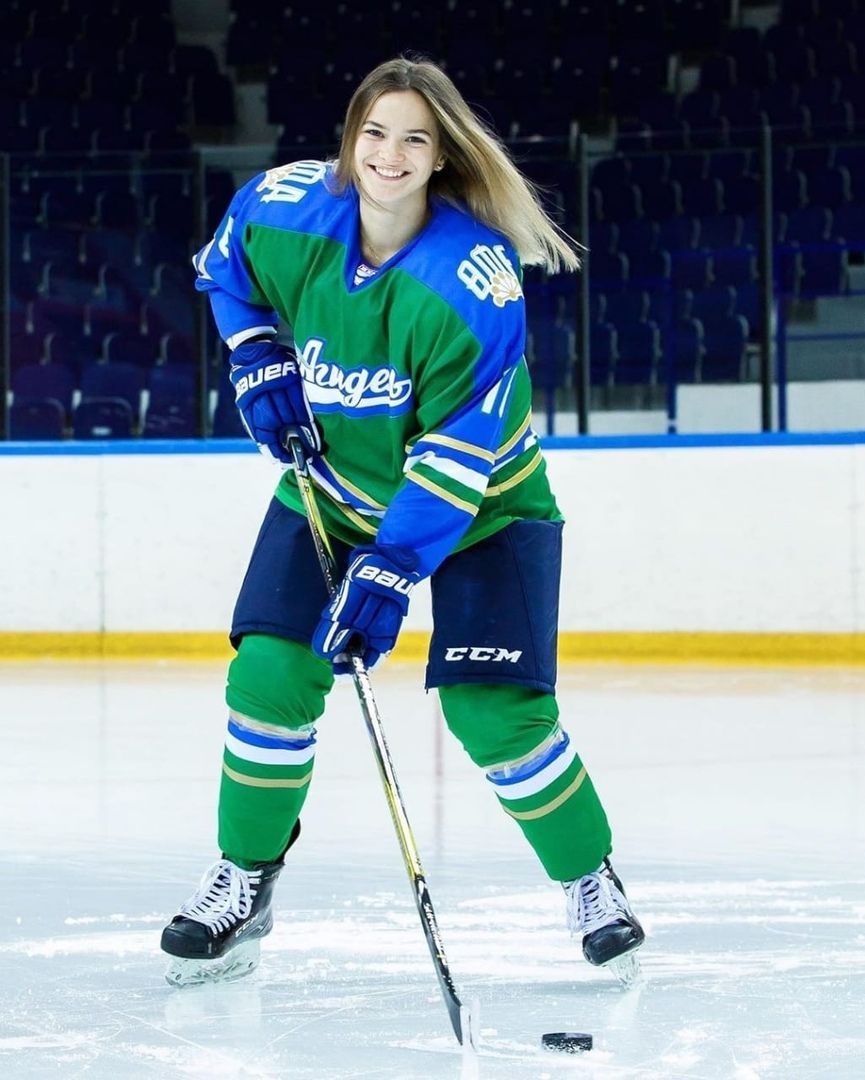 В хоккей играют настоящие леди: октябрьцев ждет мастер-класс женской хоккейной команды «Агидель»