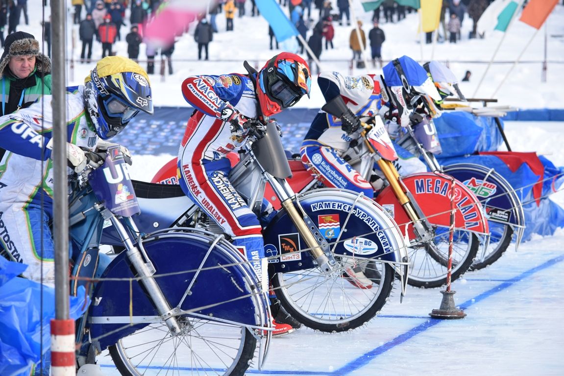 Команда из Уфы сохраняет лидерство в Чемпионате России по мотогонкам на льду среди команд Суперлиги