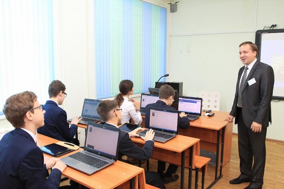 В Уфе продолжается развитие электронного образования