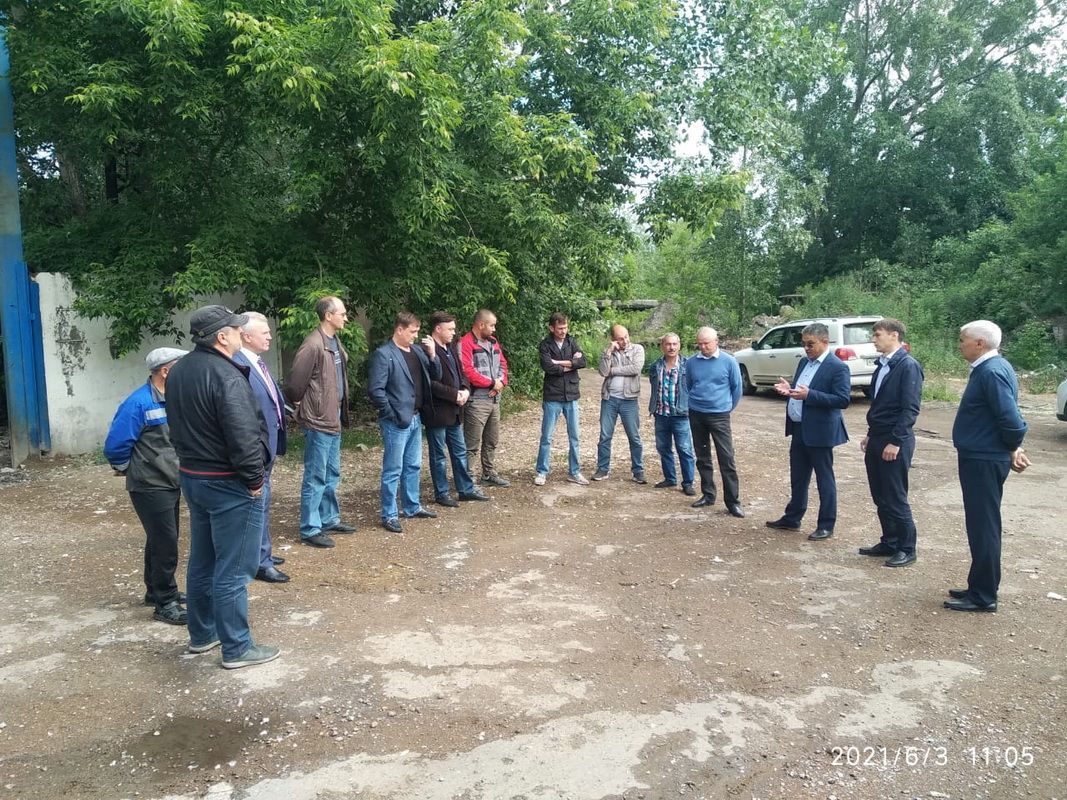 Состоялось выездное совещание с предпринимателями Орджоникидзевского района