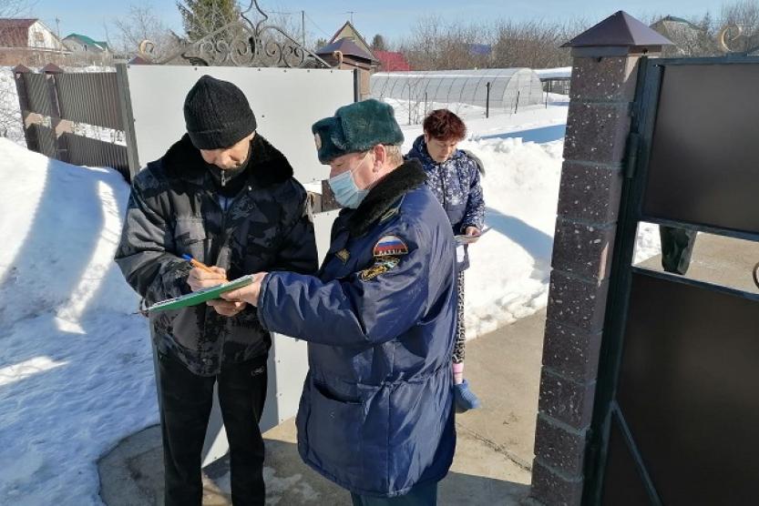 Уфимский гарнизон. Профилактика пожаров. Пожарная часть в Максимовке Уфа. Пожарная профилактика жилого сектора.