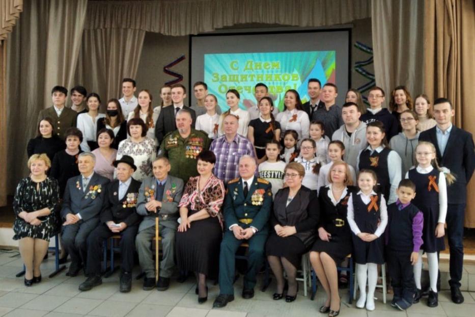 В Школе № 117 прошёл праздничный концерт для ветеранов 