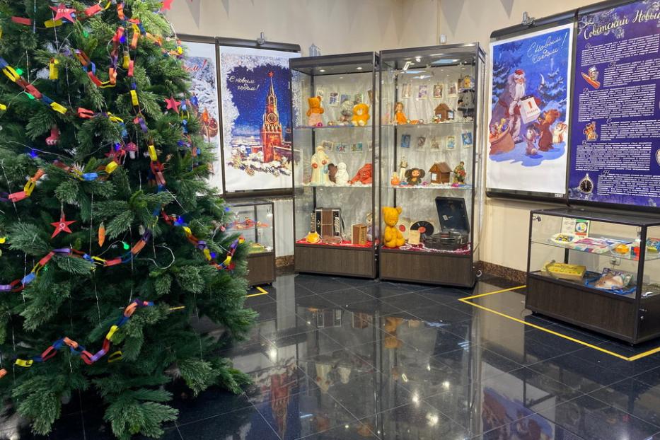 С 6 декабря в Республиканском музее Боевой Славы начала работу выставка «Новогодняя фантазия»
