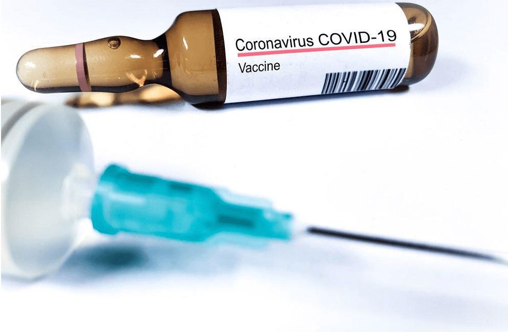 Минздрав РБ дает разъяснения жителям о вакцинации против коронавируса