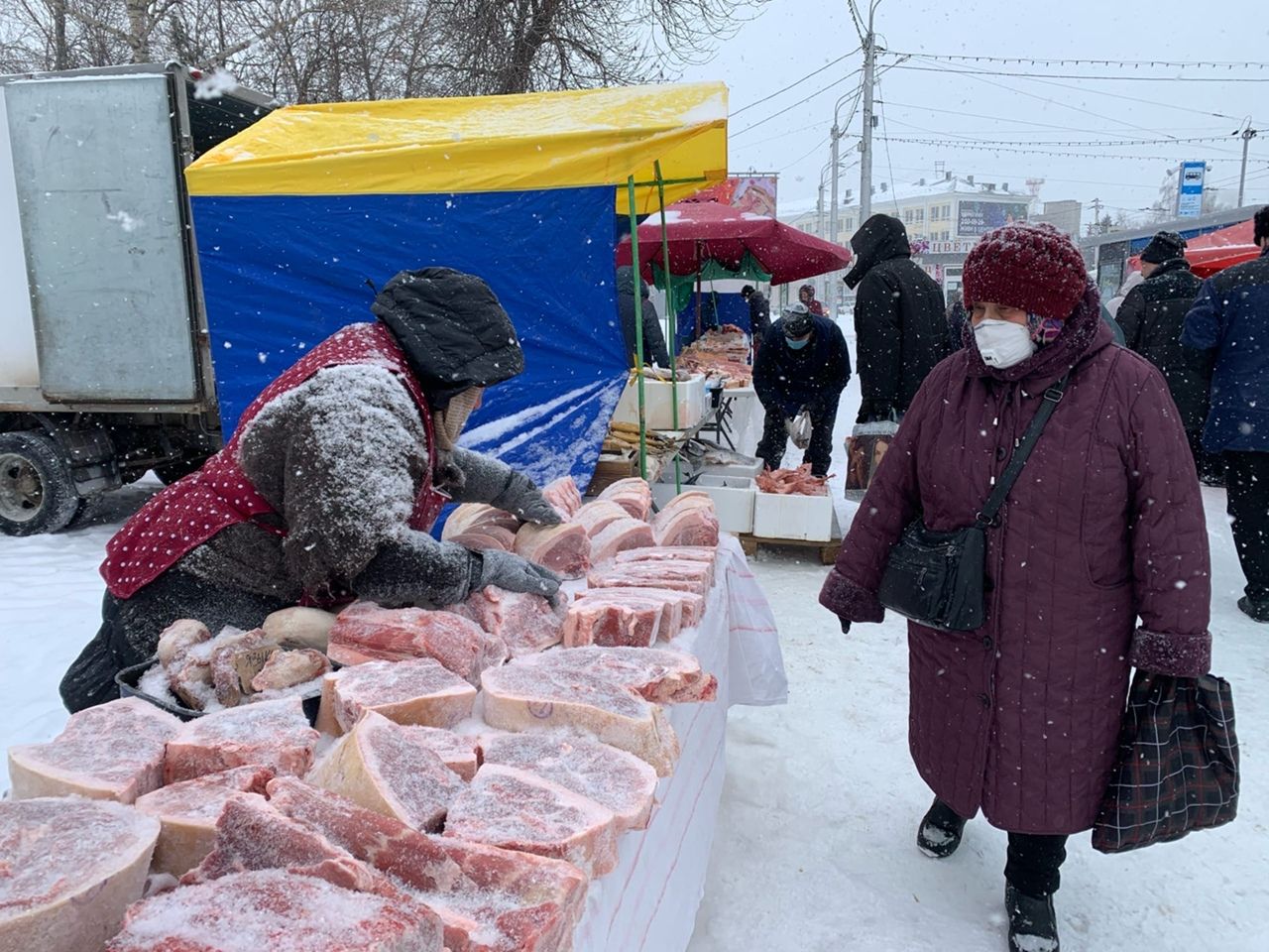 В Советском районе проходит мясная ярмарка