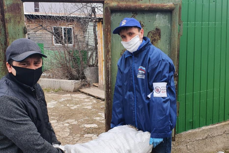 Помощь 13. Фото постояльцев в приюте рука помощи в Кумской.