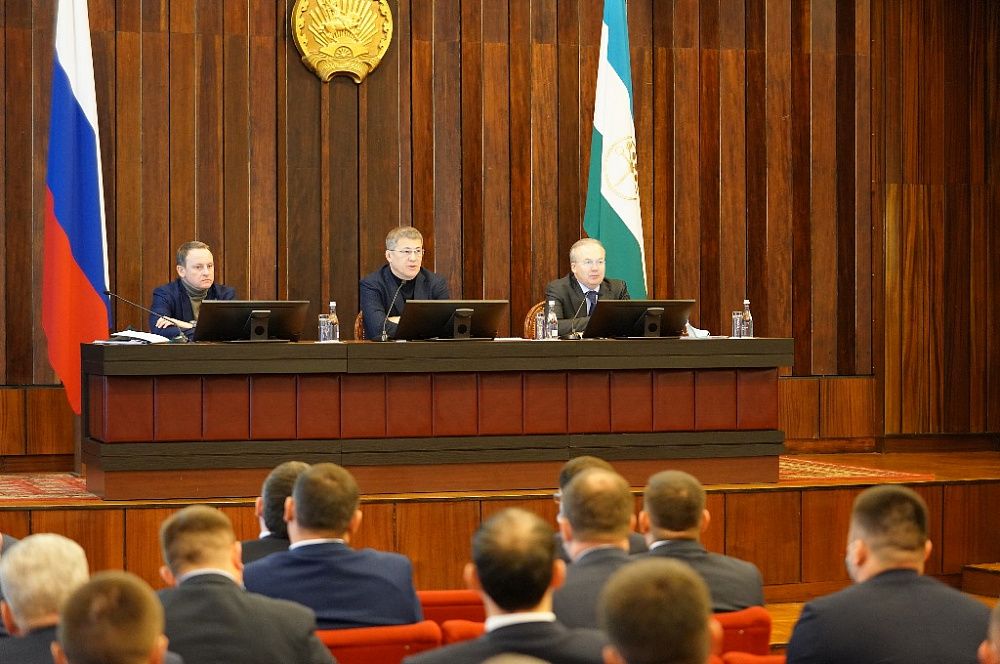Радий Хабиров поблагодарил глав муниципалитетов за вклад в стабильное развитие Башкортостана
