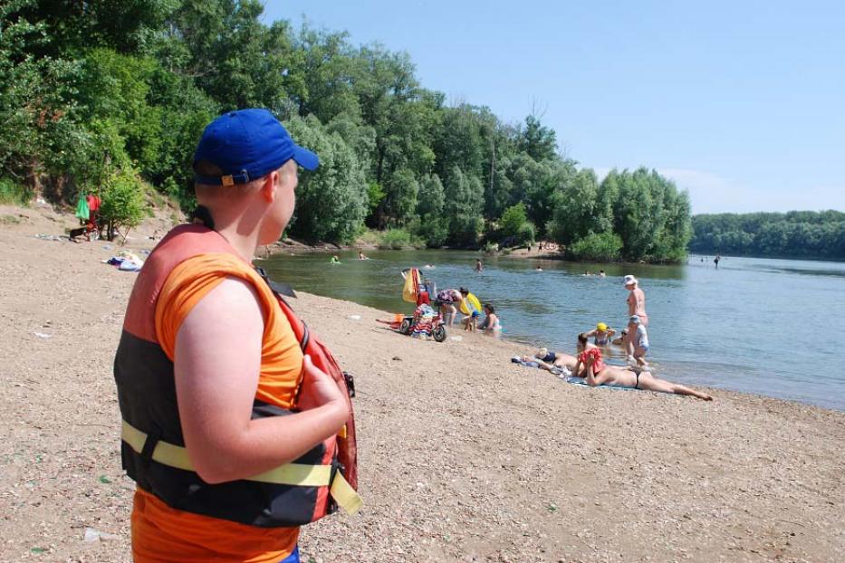 В Калининском районе откроются четыре зоны отдыха на воде 