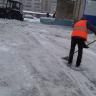 Комплексная уборка дворов района продолжается
