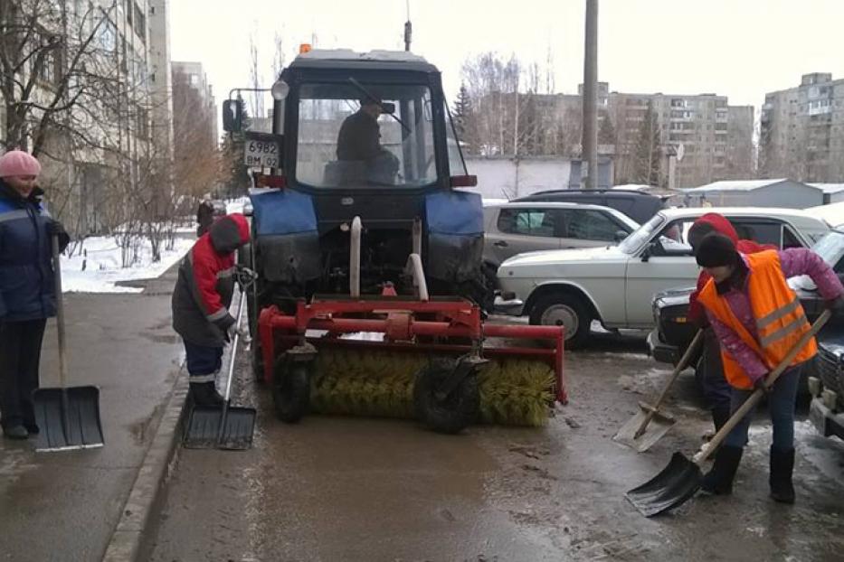 Весну, может, и сглазили, но только не блюстителей чистоты...