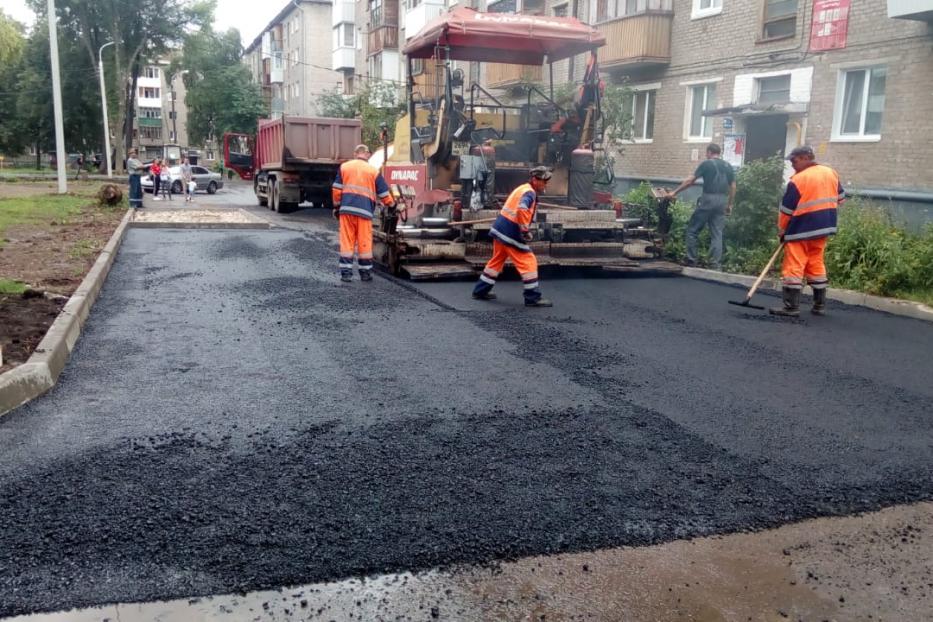Ремонт дворов продолжается