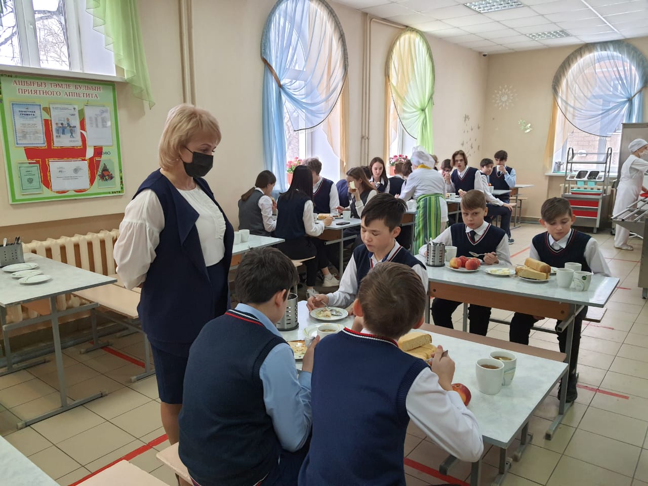 В уфимских школах проводятся классные часы на тему «Права и обязанности несовершеннолетних»