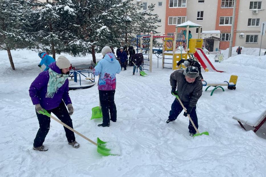 В Уфе проходит «снежный субботник»