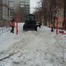 Сотрудники ЖЭУ Орджоникидзевского района продолжают снегоуборочные работы