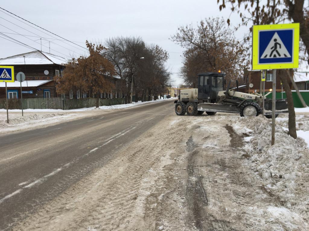 Работа по уборке и очистке территории Ленинского района Уфы продолжается 