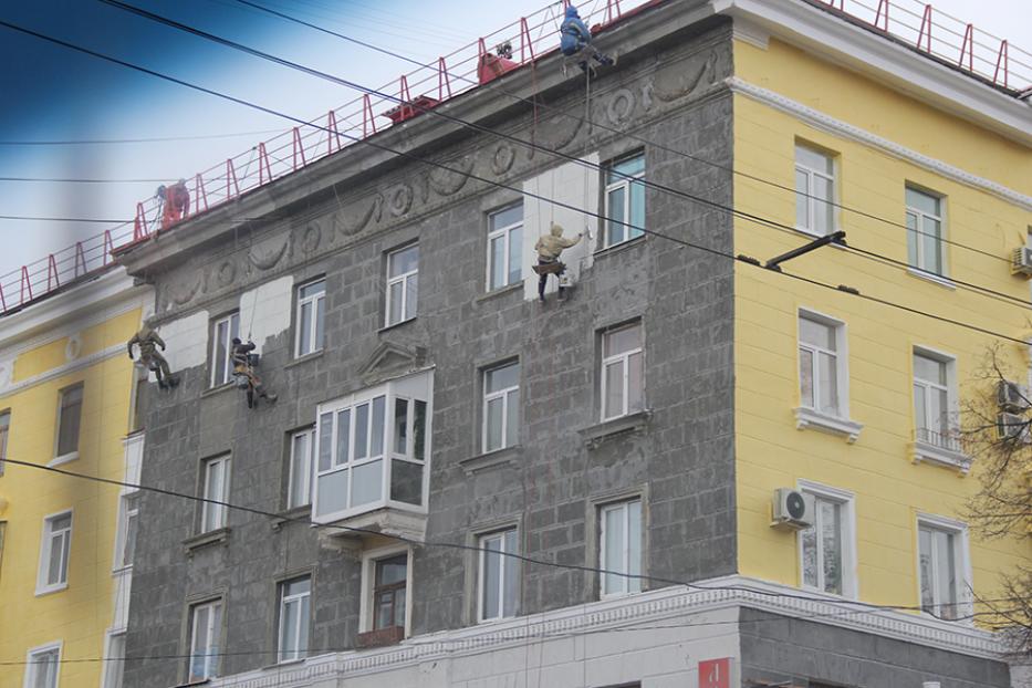 В Калининском районе продолжается капитальный ремонт домов