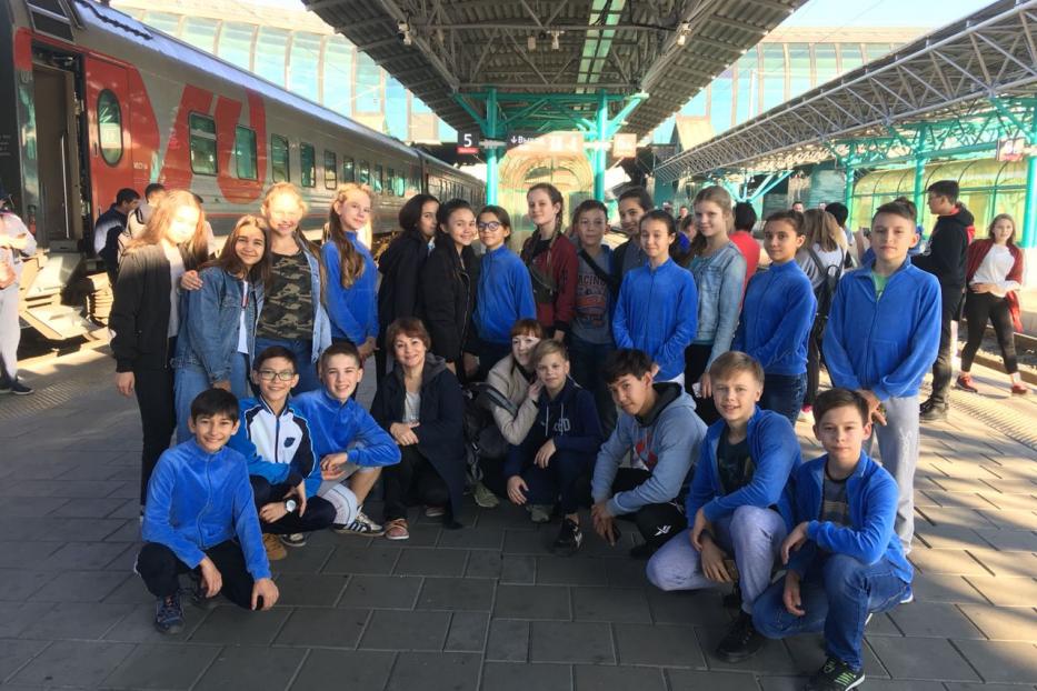 Детский танцевальный ансамбль демской школы искусств отправился на фестиваль в Сочи 