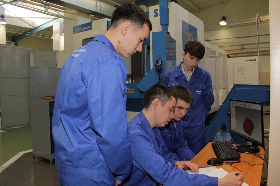 На базе ПАО «ОДК-УМПО» открылись мастерские Уфимского машиностроительного колледжа по стандартам Worldskills