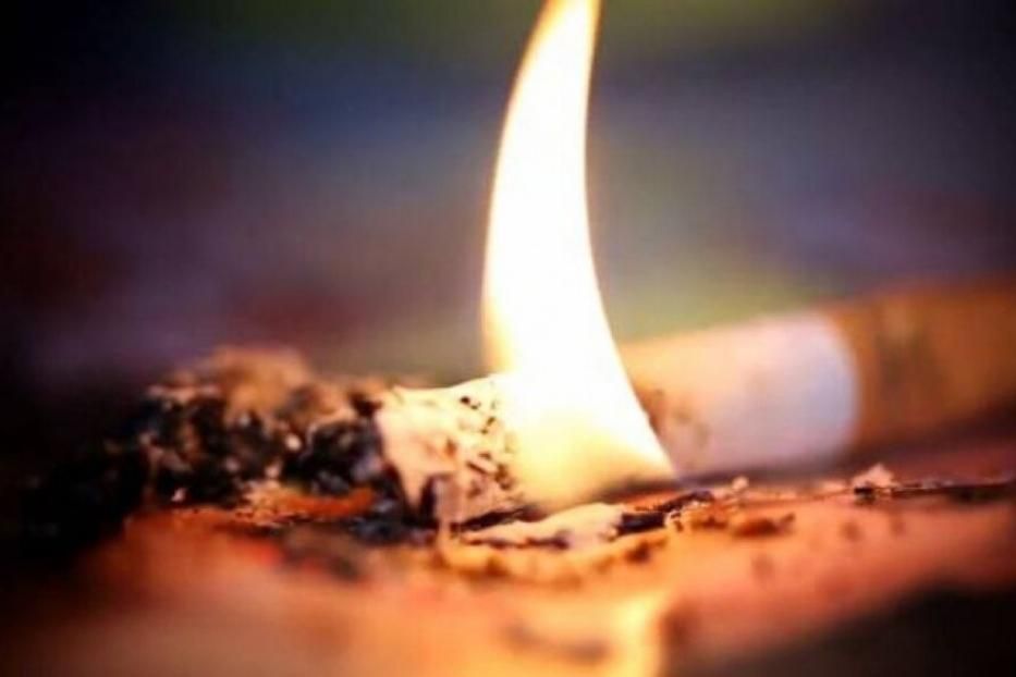 Неосторожное обращение с огнем при курении – прямая угроза пожара!