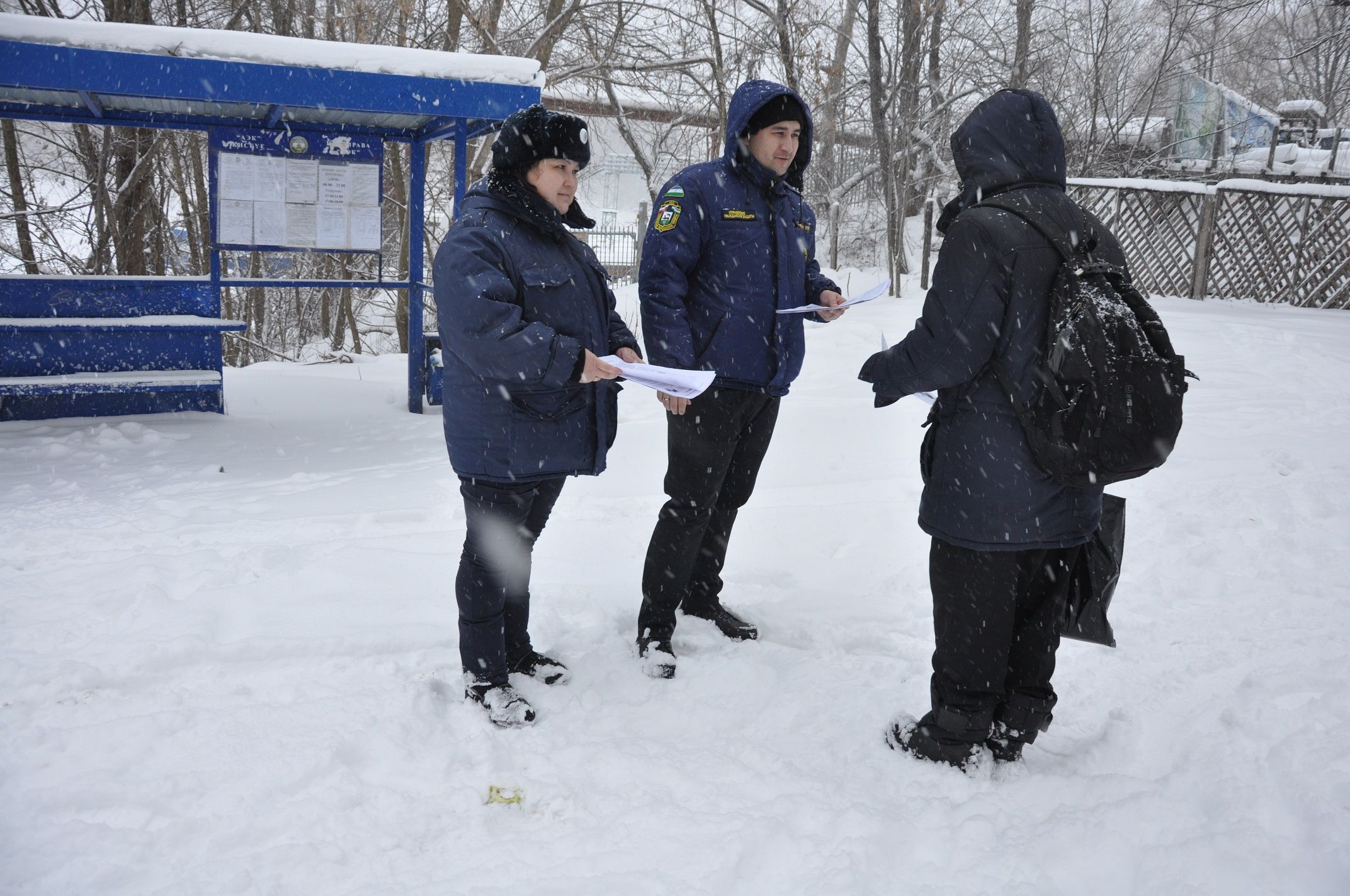 В Калининском районе проходят профилактические рейды по предупреждению несчастных случаев на тонком льду  