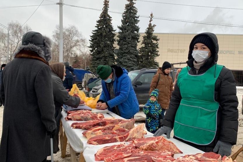 Мясная ярмарка. Ярмарка мясная сценарий. Фото Дремина хозяин мясной ярмарки.